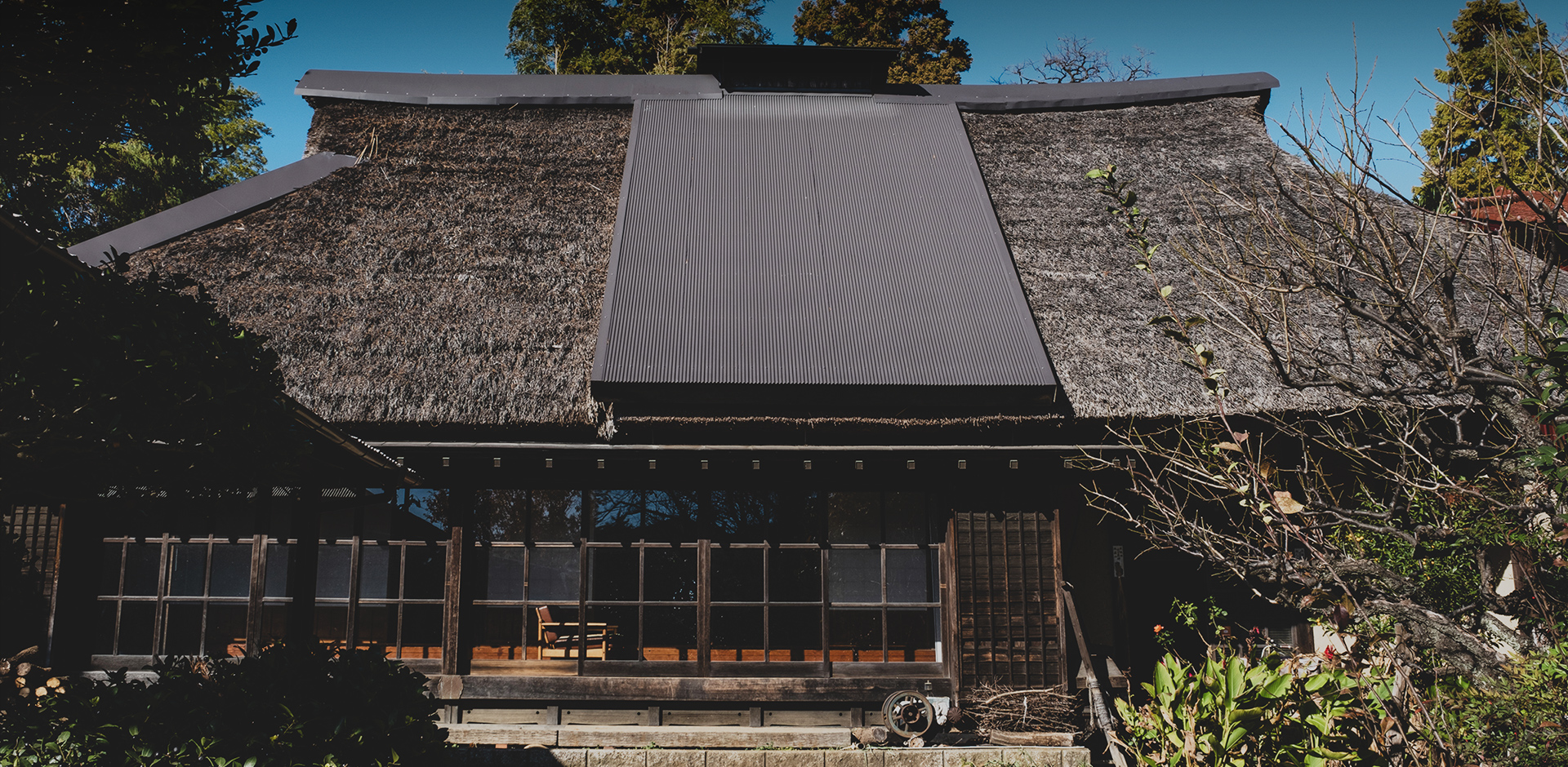東京都町田市の築150年の茅葺屋根の古民家 日本の四季を感じながら特別な時間をお過ごしください